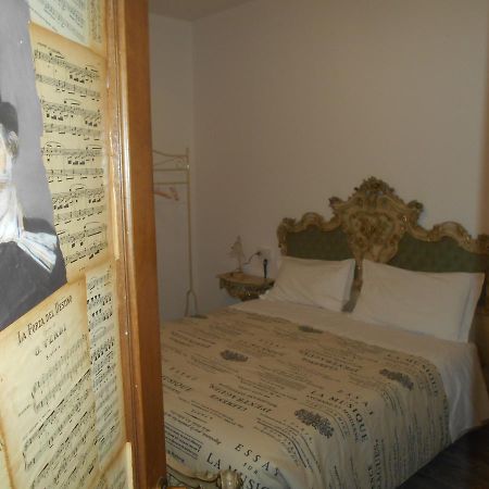 La Maison Des Artistes Bergamo Buitenkant foto