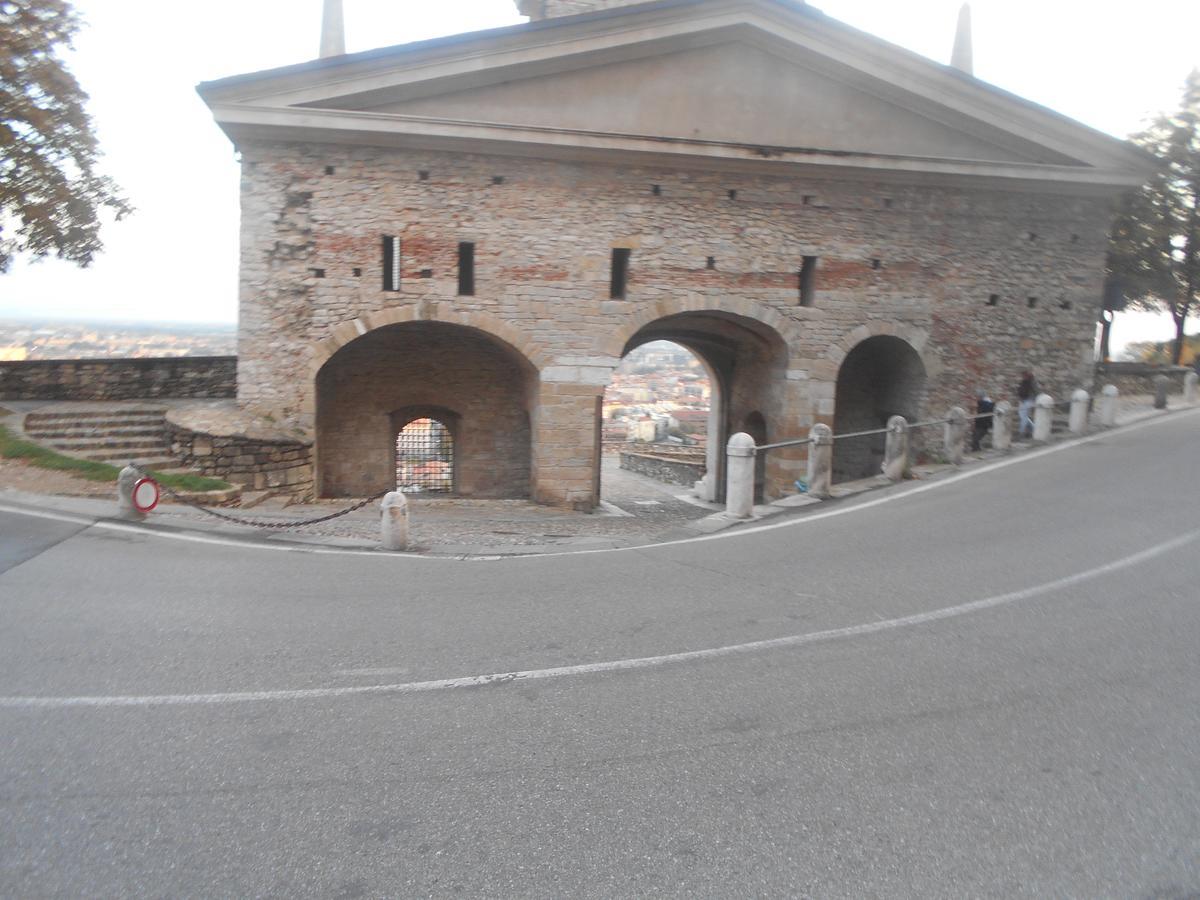 La Maison Des Artistes Bergamo Buitenkant foto