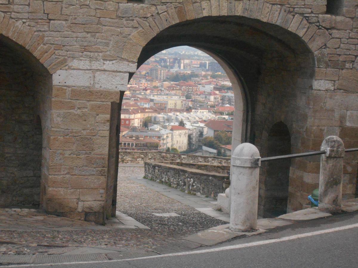 La Maison Des Artistes Bergamo Buitenkant foto
